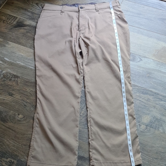 Wrangler olive pants - Picture 10 of 10